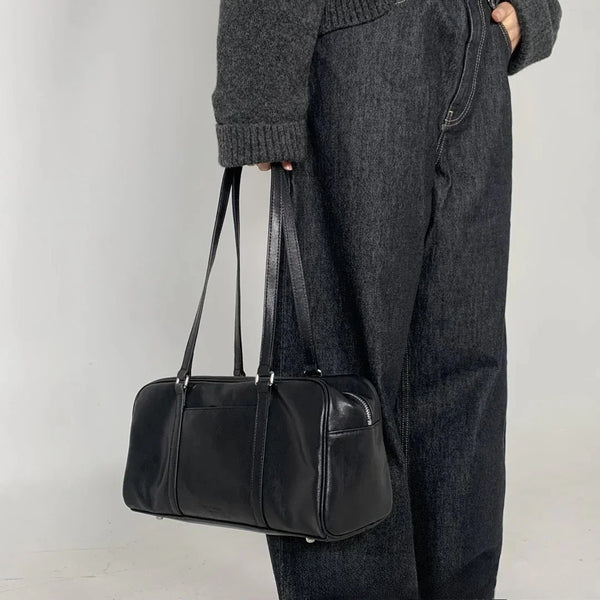 [Bucks & Leather] Leather Commuter Bag in Medium and Large